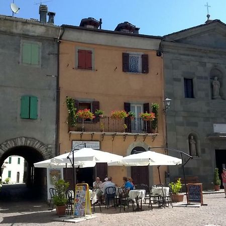 Piazza Fiumalbo Citta D'Arte Apartment Luaran gambar